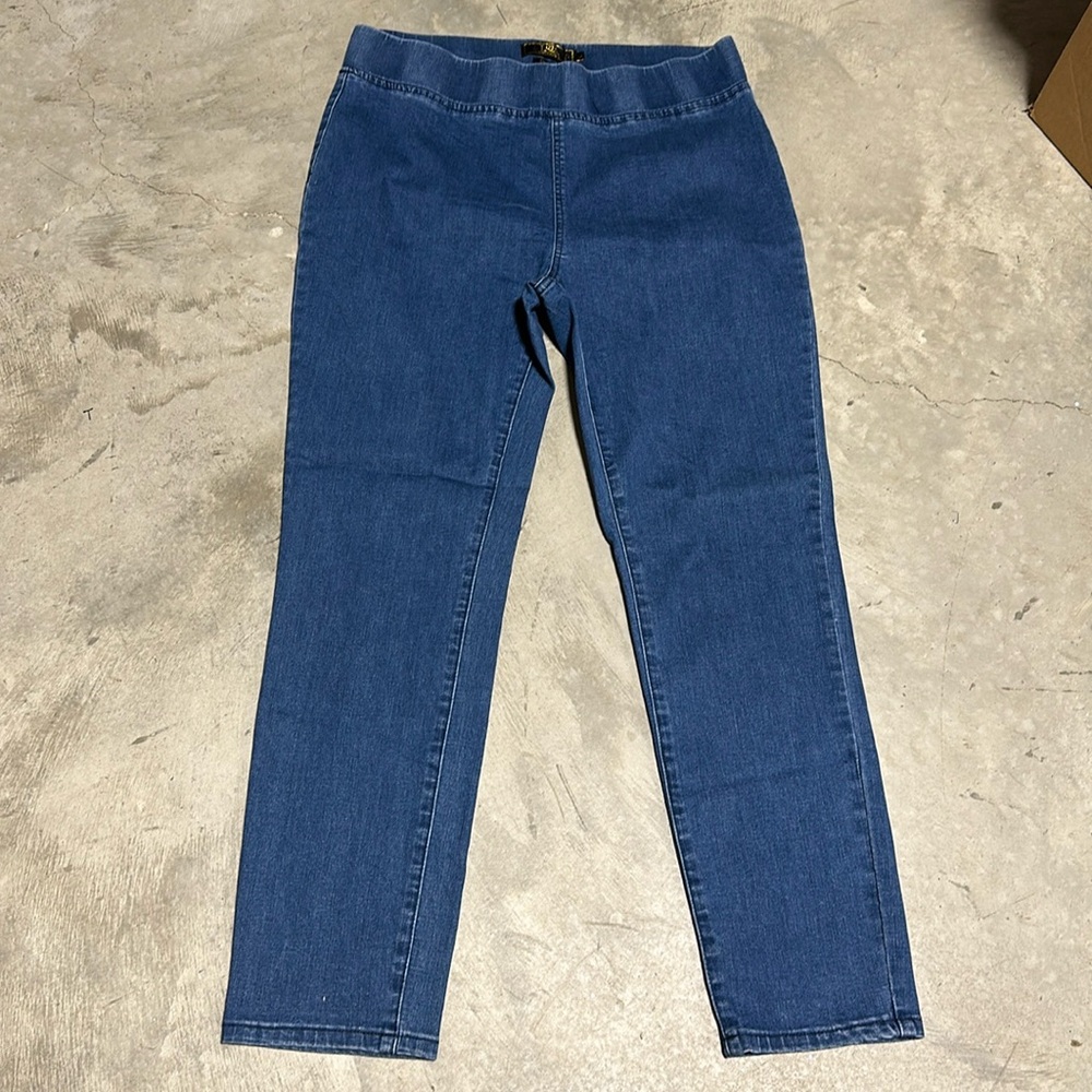 Lucky &‎ Blessed Denim Jean Leggings
Jeggings Sz L / Box 10-37